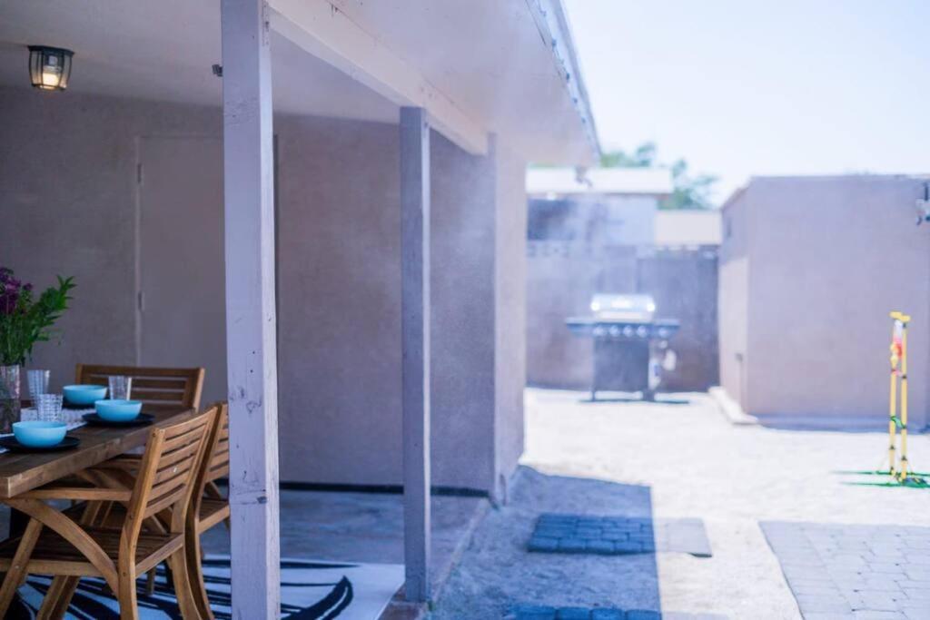 Fab Phx Getaway W/ Pool & Fire Pit Phoenix Exterior foto