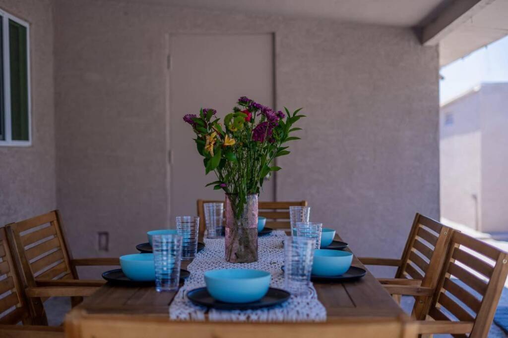 Fab Phx Getaway W/ Pool & Fire Pit Phoenix Exterior foto