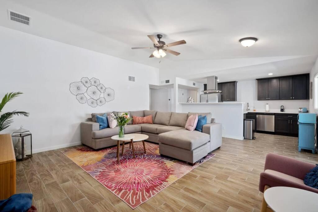 Fab Phx Getaway W/ Pool & Fire Pit Phoenix Exterior foto