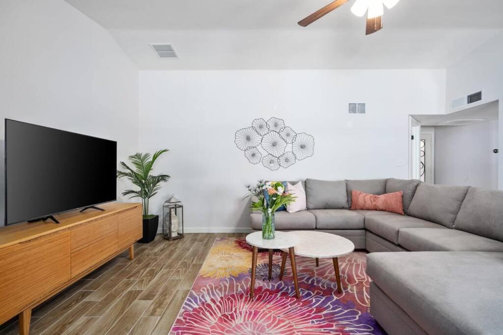 Fab Phx Getaway W/ Pool & Fire Pit Phoenix Exterior foto